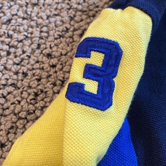 Ralph Lauren Long Sleeved Onesie Size 6 Months in Like New Condition - Picture 3 of 6